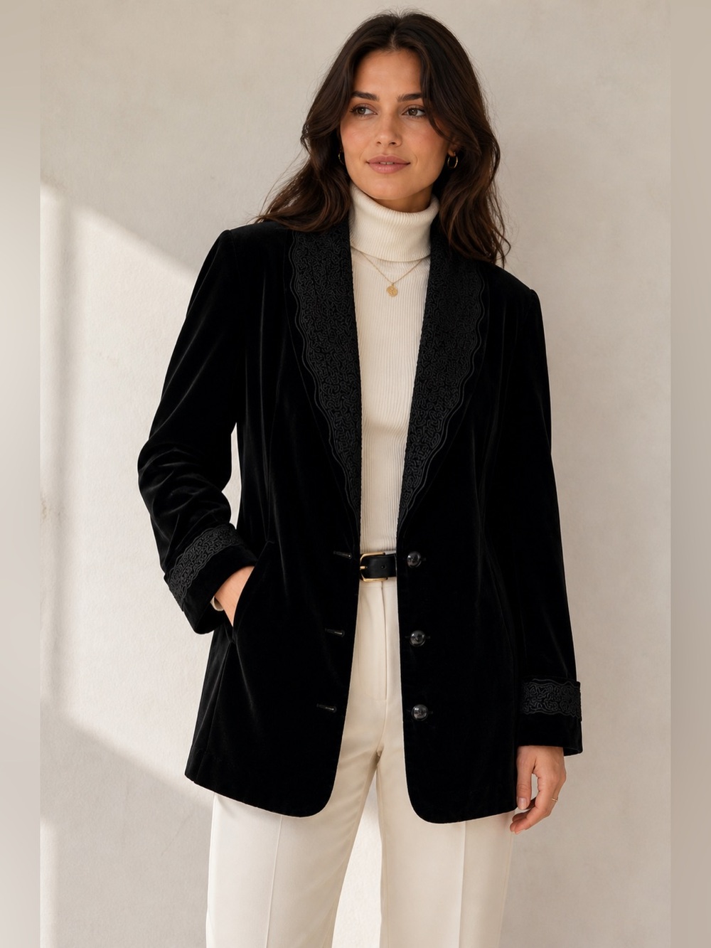 Vintage Zelda Elegant Black Velvet Women's Long Blazer